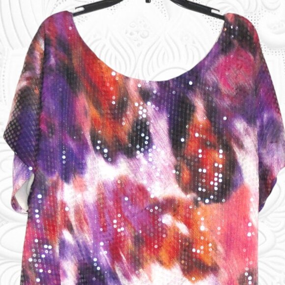 Vince Camuto 1X Plus Size Embellished Tunic Top - Picture 3 of 3